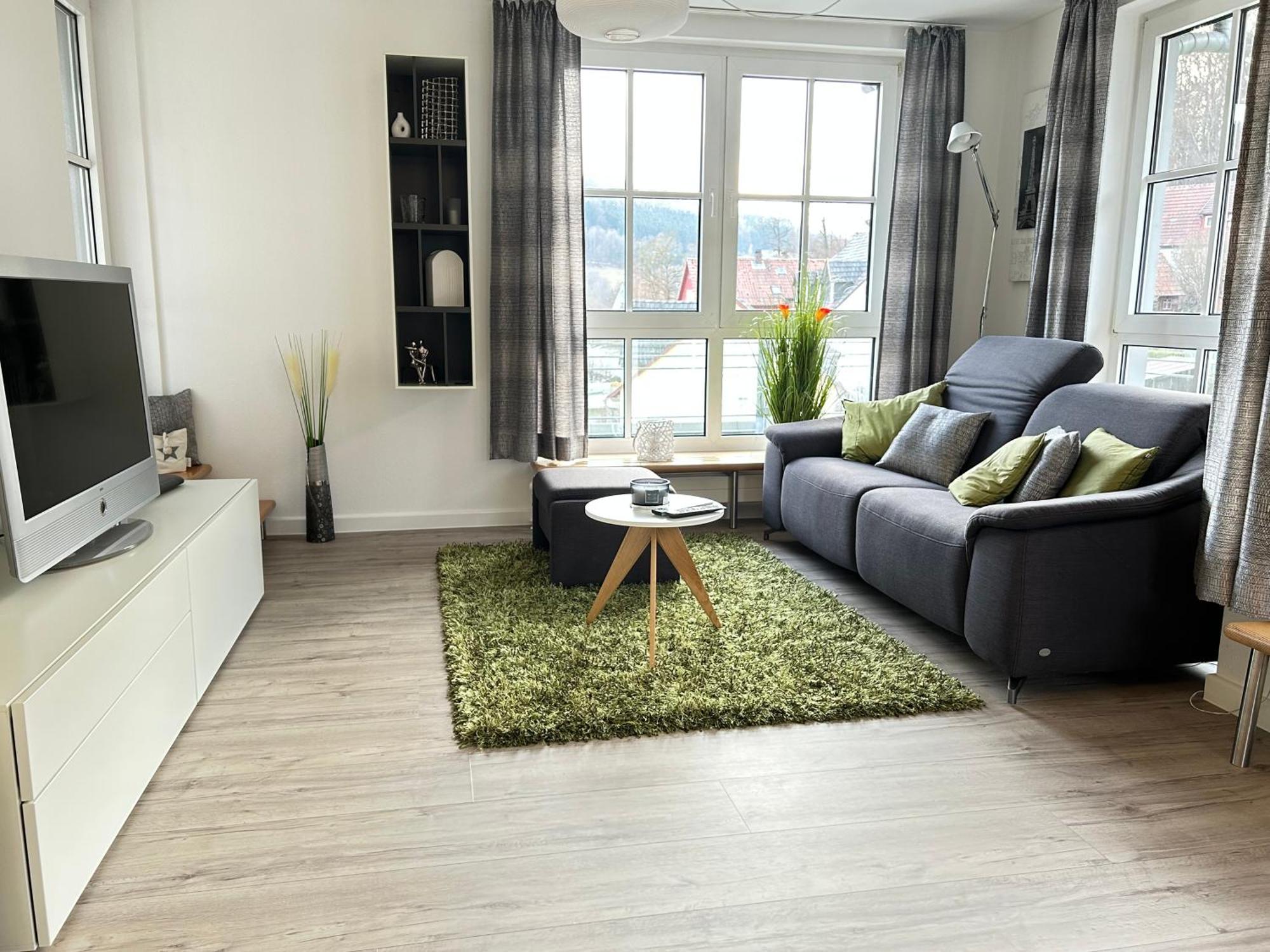 Grosszuegiges Helles Penthouse -Komplette Etage- Mit Balkon Und Stellplatz In Ruhiger Lage Кульмбах Екстер'єр фото
