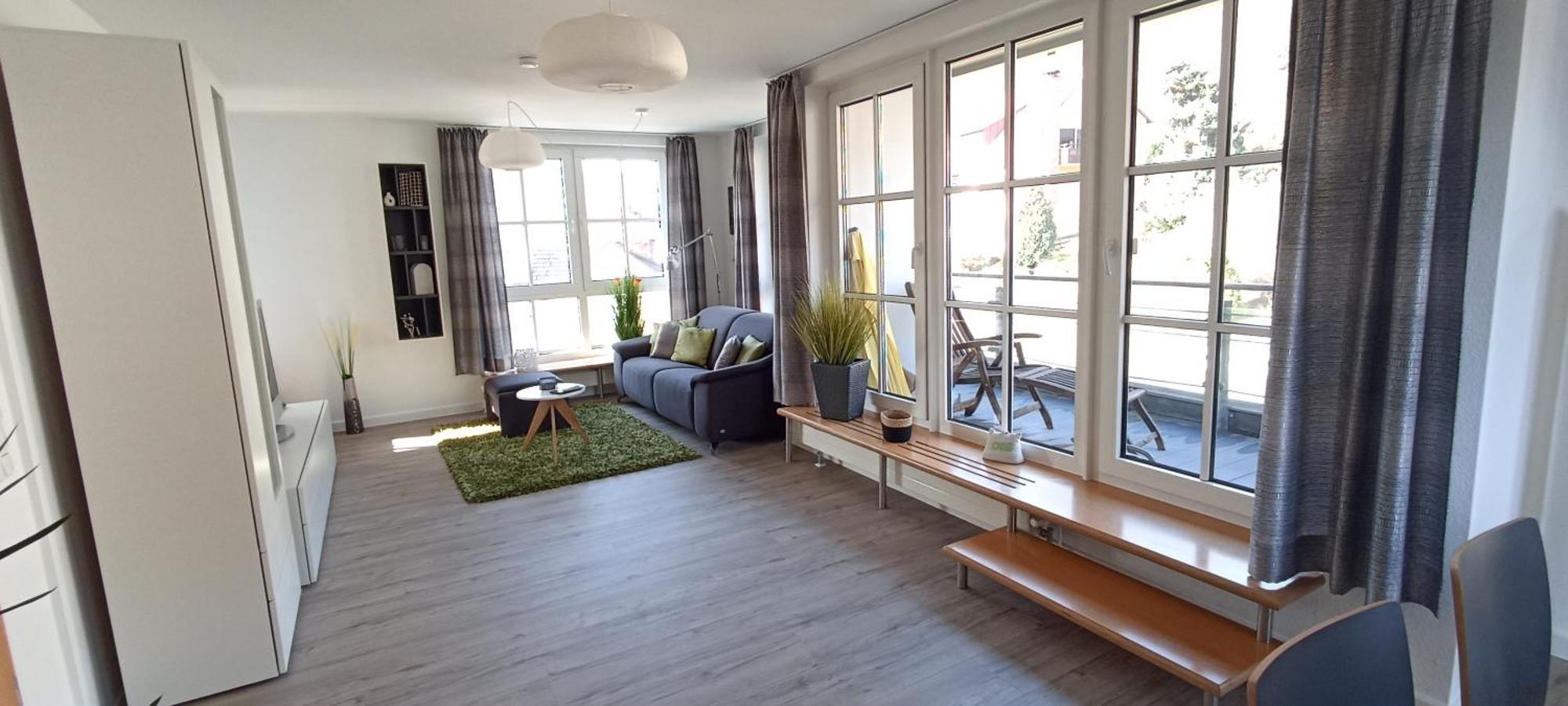 Grosszuegiges Helles Penthouse -Komplette Etage- Mit Balkon Und Stellplatz In Ruhiger Lage Кульмбах Екстер'єр фото