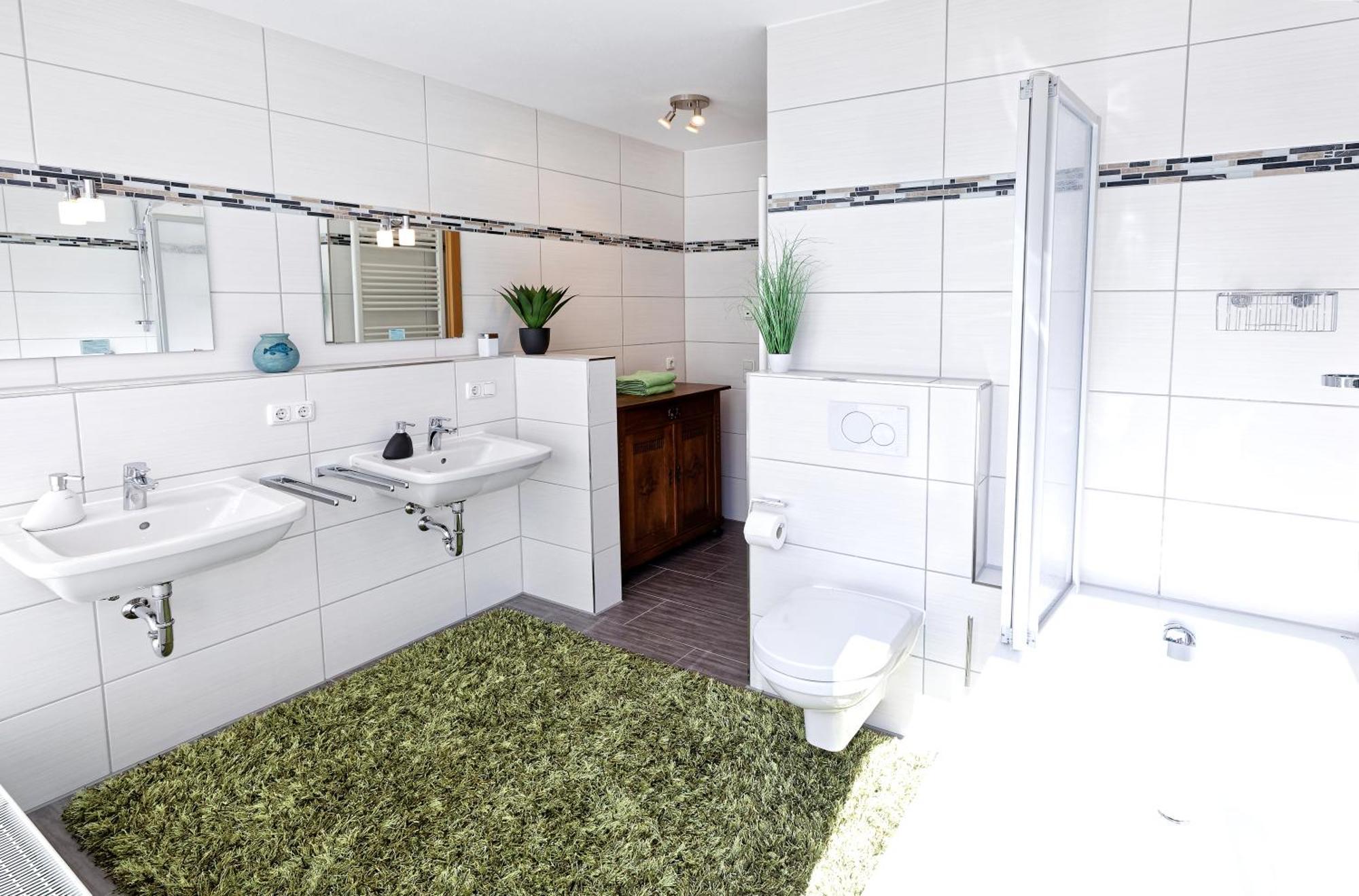 Grosszuegiges Helles Penthouse -Komplette Etage- Mit Balkon Und Stellplatz In Ruhiger Lage Кульмбах Екстер'єр фото